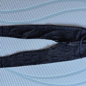 Lululemon Athletica Active Leggings size 4